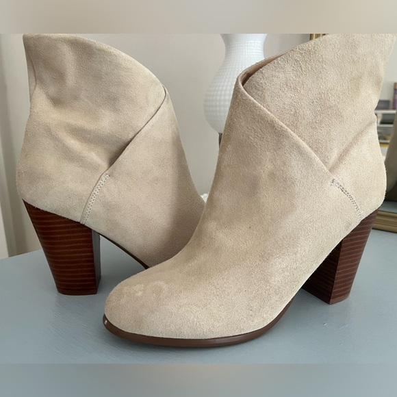 NWOT JOE’S  Suede Ankle Boots - Picture 5 of 15